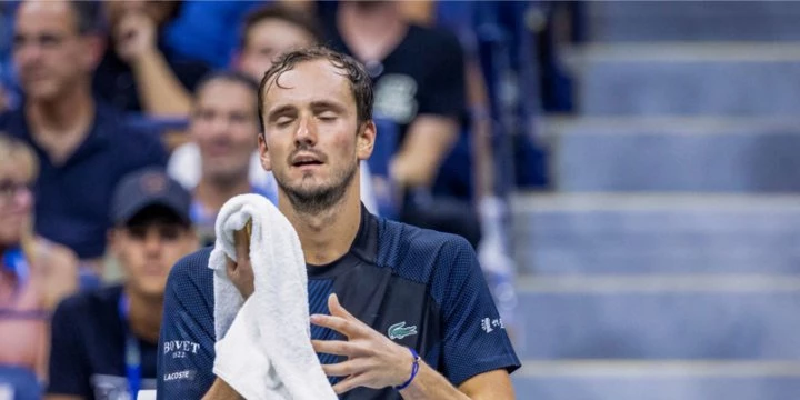 Медведев — Вавринка. Прогноз на матч ATP Мец (22 сентября 2022 года) Медведев — Вавринка. Прогноз на матч ATP Мец (22 сентября 2022 года)