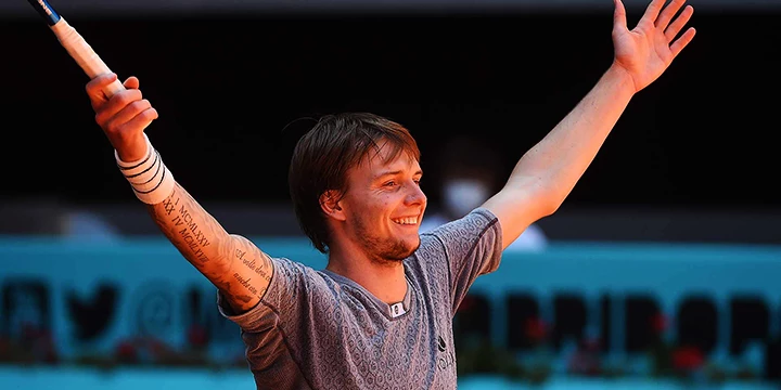 Александр Бублик — Джеффри Вольф. Прогноз на матч ATP Флоренция (14 октября 2022 года)
Александр Бублик — Джеффри Вольф. Прогноз на матч ATP Флоренция (14 октября 2022 года)