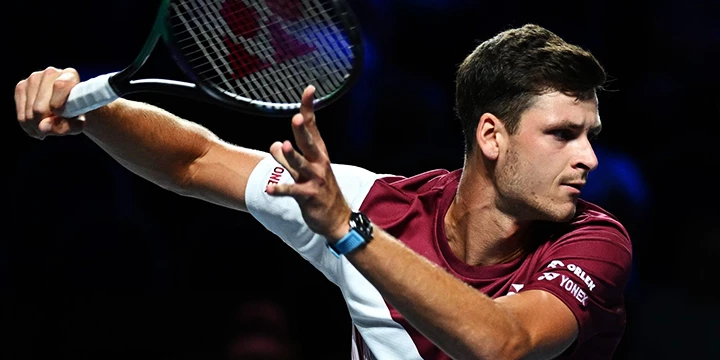 Хуберт Гуркач — Джек Дрейпер. Прогноз на матч ATP Антверпен (19 октября 2022 года)
Хуберт Гуркач — Джек Дрейпер. Прогноз на матч ATP Антверпен (19 октября 2022 года)