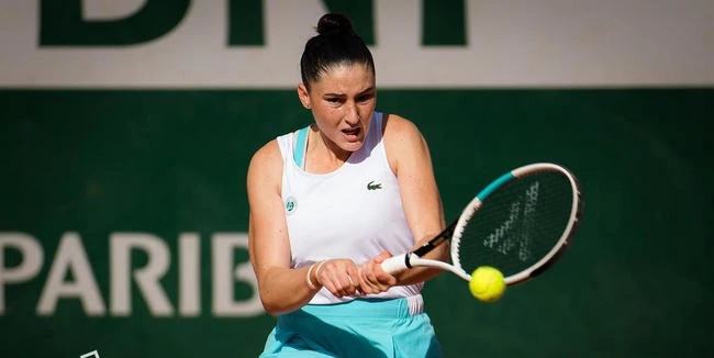 Ребекка Шрамкова – Эльза Жакмо. Прогноз на матч ITF Дубай (9 декабря 2022 года)