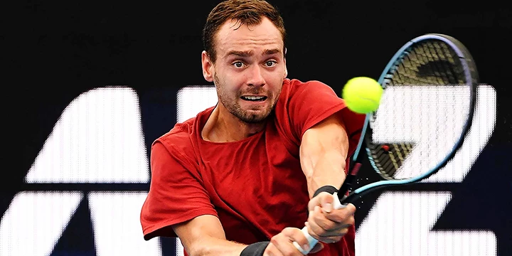 Роман Сафиуллин — Янник Ханфманн. Прогноз на матч ATP Аделаида (31 декабря 2022 года)
Роман Сафиуллин — Янник Ханфманн. Прогноз на матч ATP Аделаида (31 декабря 2022 года)