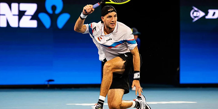 Уго Гастон — Ян-Леннард Штруфф. Прогноз на матч ATP Марракеш (3 апреля 2023 года)
Уго Гастон — Ян-Леннард Штруфф. Прогноз на матч ATP Марракеш (3 апреля 2023 года)