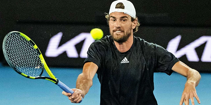 Максим Кресси — Роберто Карбальес Баэна. Прогноз на матч ATP Марракеш (4 апреля 2023 года)
Максим Кресси — Роберто Карбальес Баэна. Прогноз на матч ATP Марракеш (4 апреля 2023 года)