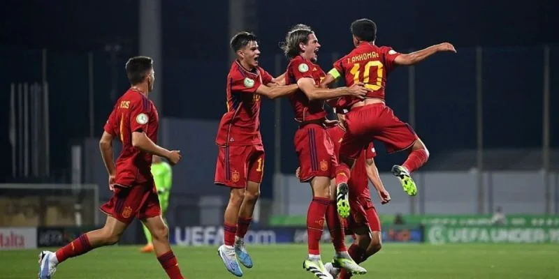 Испания U19 — Италия U19. Прогноз и ставки на матч молодежного чемпионата Европы (13 июля 2023 года)
Испания U19 — Италия U19. Прогноз и ставки на матч молодежного чемпионата Европы (13 июля 2023 года)