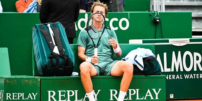 Корда — Баррер. Прогноз и ставки на матч ATP Бухарест (19 апреля 2024 года)
Корда — Баррер. Прогноз и ставки на матч ATP Бухарест (19 апреля 2024 года)