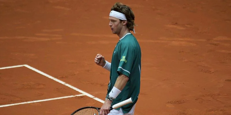 Рублев — Давидович Фокина. Прогноз и ставки на матч ATP Мадрид (28 апреля 2024 года)
Рублев — Давидович Фокина. Прогноз и ставки на матч ATP Мадрид (28 апреля 2024 года)