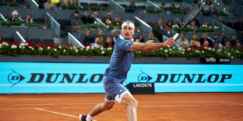 Франциско Черундоло — Зверев. Прогноз и ставки на матч ATP Мадрид (30 апреля 2024 года)
Франциско Черундоло — Зверев. Прогноз и ставки на матч ATP Мадрид (30 апреля 2024 года)