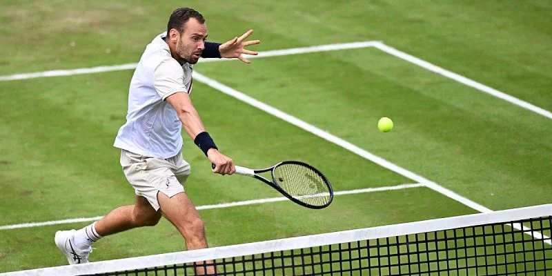 Марожан — Сафиуллин. Прогноз и ставки на матч ATP Халле (17 июня 2024 года)
Марожан — Сафиуллин. Прогноз и ставки на матч ATP Халле (17 июня 2024 года)