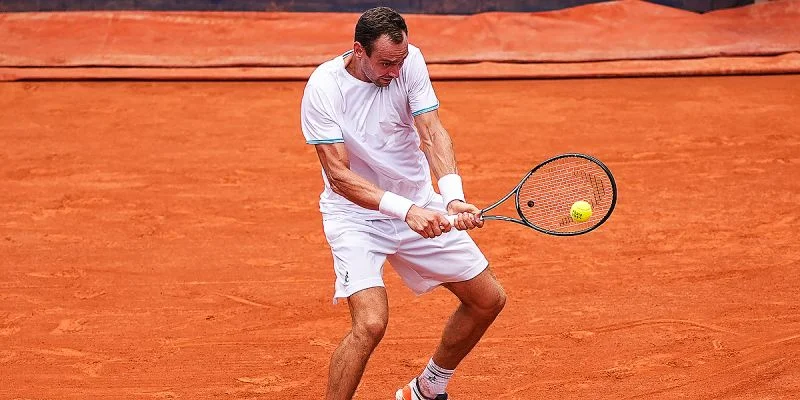 Муте — Сафиуллин. Прогноз и ставки на матч ATP Уинстон-Сейлем (21 августа 2024 года)
Муте — Сафиуллин. Прогноз и ставки на матч ATP Уинстон-Сейлем (21 августа 2024 года)