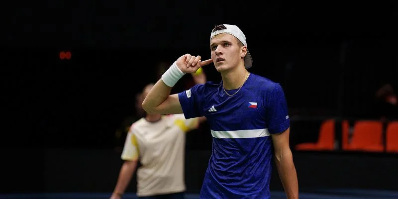 Меншик — Шевченко. Прогноз и ставки на матч ATP Шанхай (8 октября 2024 года)
Меншик — Шевченко. Прогноз и ставки на матч ATP Шанхай (8 октября 2024 года)