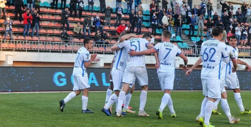 Динамо Брест — Неман. Прогноз и ставки на матч чемпионата Беларуси (26 октября 2024 года) Динамо Брест — Неман. Прогноз и ставки на матч чемпионата Беларуси (26 октября 2024 года)