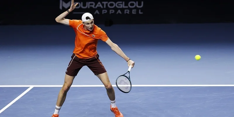 Умбер — Руне. Прогноз и ставки на матч Ultimate Tennis Showdown (8 декабря 2024 года)
Умбер — Руне. Прогноз и ставки на матч Ultimate Tennis Showdown (8 декабря 2024 года)