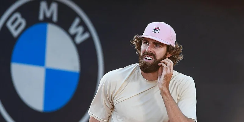 Лернер Тьен — Рейлли Опелка: прогноз и ставки на матч ATP Рим (8 мая 2025 года)
Лернер Тьен — Рейлли Опелка: прогноз и ставки на матч ATP Рим (8 мая 2025 года)