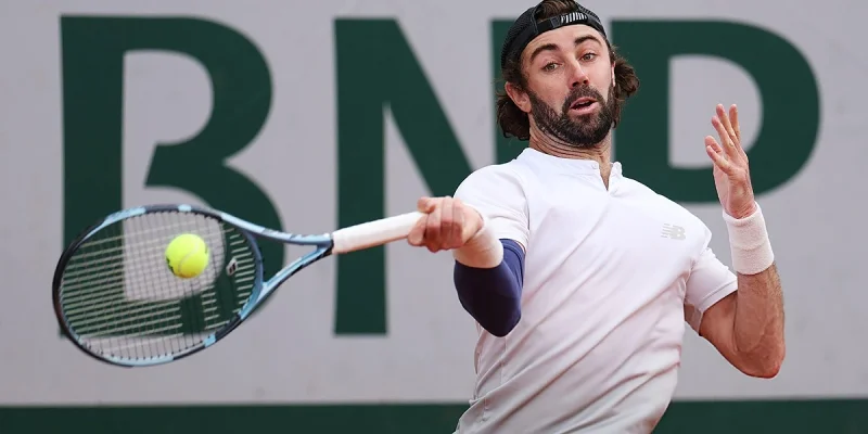 Джордан Томпсон — Александар Ковачевич: прогноз и ставки на матч ATP Хертогенбос (9 июня 2025 года)
