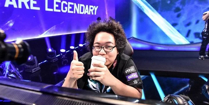 Flash Wolves - G-Rex. Прогнозы и ставки на League of Legends (22.04.2018) Flash Wolves - G-Rex. Прогнозы и ставки на League of Legends (22.04.2018)