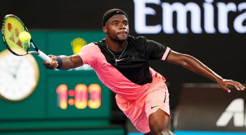 Соуза - Тиафо. Прогноз на ATP Эшторил (06.05.2018) Соуза - Тиафо. Прогноз на ATP Эшторил (06.05.2018)