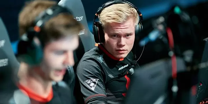 Astralis - ENCE. Прогноз и ставки на CS:GO (03.07.2018) Astralis - ENCE. Прогноз и ставки на CS:GO (03.07.2018)