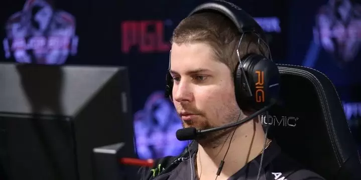 NIP - Cloud9. Прогноз и ставки на CS:GO (03.07.2018) NIP - Cloud9. Прогноз и ставки на CS:GO (03.07.2018)