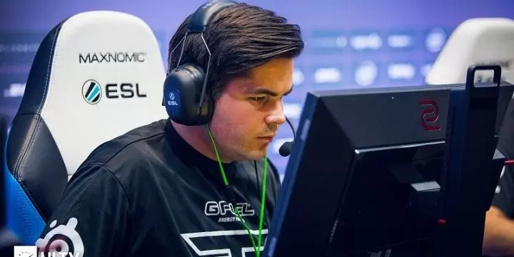 FaZe Clan - MiBR. Прогноз и ставки на CS:GO (04.07.2018) FaZe Clan - MiBR. Прогноз и ставки на CS:GO (04.07.2018)