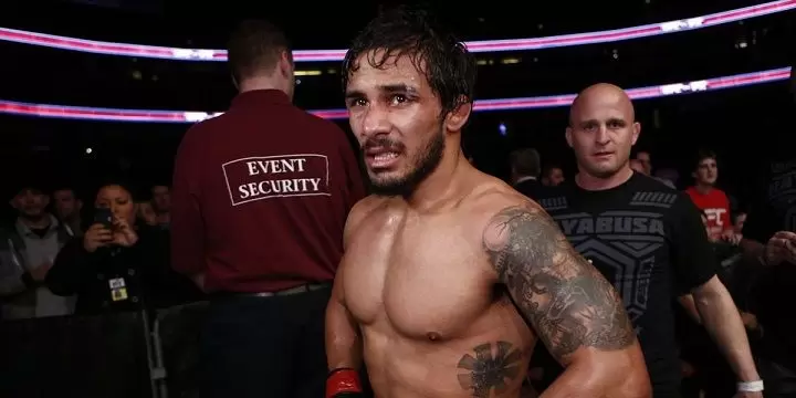 Деннис Бермудез - Рик Гленн. Прогноз и ставки на UFC (12.07.2018) Деннис Бермудез - Рик Гленн. Прогноз и ставки на UFC (12.07.2018)