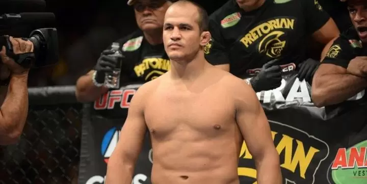 Джуниор Дос Сантос - Тай Туиваса. Прогноз на UFC (02.12.2018) Джуниор Дос Сантос - Тай Туиваса. Прогноз на UFC (02.12.2018)