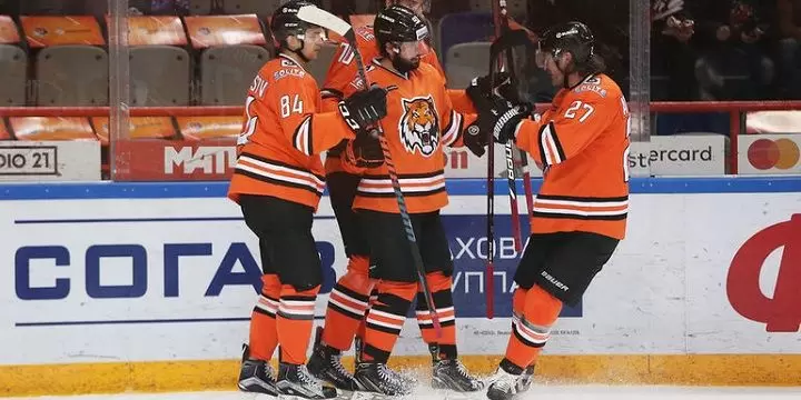 Амур - Авангард. Прогноз на матч КХЛ (24.01.2019) Амур - Авангард. Прогноз на матч КХЛ (24.01.2019)