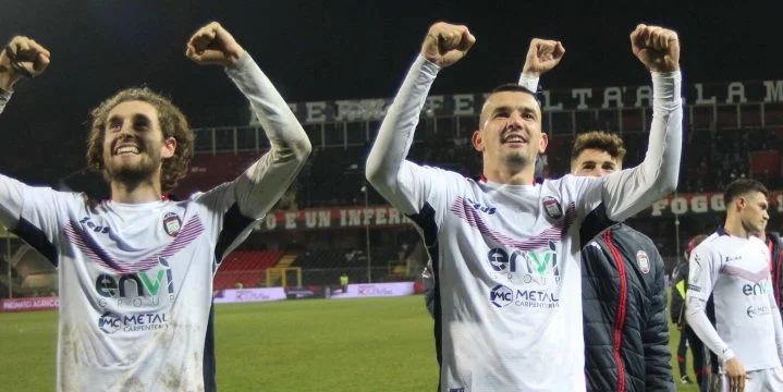 Кротоне – Пескара. Прогноз на матч Серии Б (18.02.2019) Кротоне – Пескара. Прогноз на матч Серии Б (18.02.2019)
