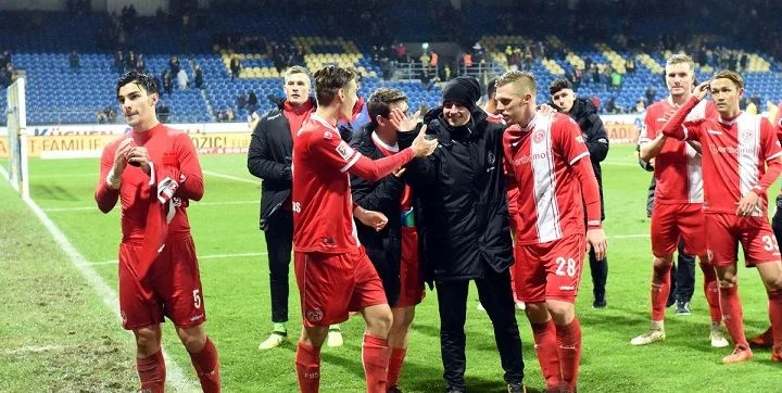 Фортуна Дюссельдорф – Нюрнберг. Прогноз на матч Бундеслиги (23.02.2019) Фортуна Дюссельдорф – Нюрнберг. Прогноз на матч Бундеслиги (23.02.2019)