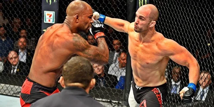 Волкан Оздемир - Доминик Рейес. Прогноз на UFC (17.03.2019)