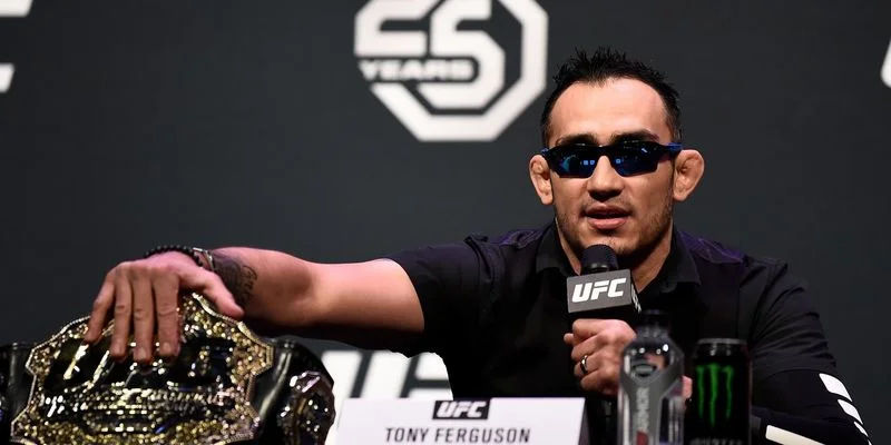 Тони Фергюсон - Дональд Серроне. Прогноз (кф. 2,10) на UFC (09.06.2019) Тони Фергюсон - Дональд Серроне. Прогноз (кф. 2,10) на UFC (09.06.2019)