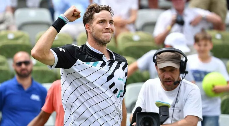 Штруфф - Хачанов. Прогноз на матч ATP Халле (19.06.2019) Штруфф - Хачанов. Прогноз на матч ATP Халле (19.06.2019)