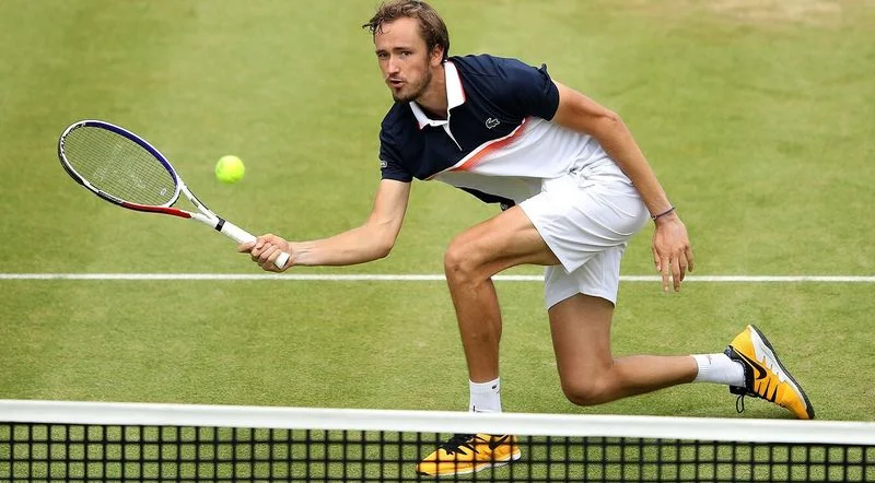 Медведев - Симон. Прогноз на матч ATP Лондон (22.06.2019) Медведев - Симон. Прогноз на матч ATP Лондон (22.06.2019)