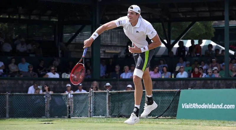 Джон Изнер - Александр Бублик. Прогноз на матч ATP Ньюпорт (21.07.2019) Джон Изнер - Александр Бублик. Прогноз на матч ATP Ньюпорт (21.07.2019)