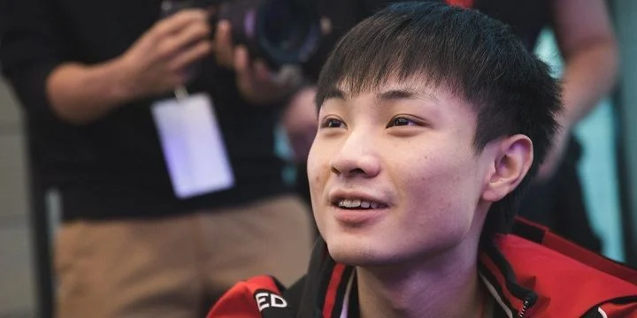 Rogue Warriors - LGD Gaming. Прогноз на матч League Of Legends (23.07.2019) Rogue Warriors - LGD Gaming. Прогноз на матч League Of Legends (23.07.2019)