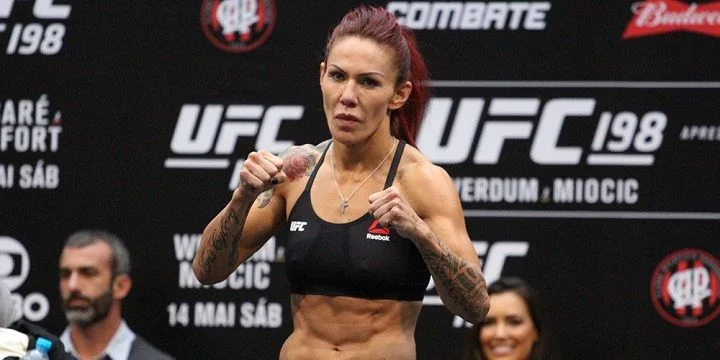 Кристиана Жустино - Фелиция Спенсер. Прогноз на UFC (25.07.2019) Кристиана Жустино - Фелиция Спенсер. Прогноз на UFC (25.07.2019)