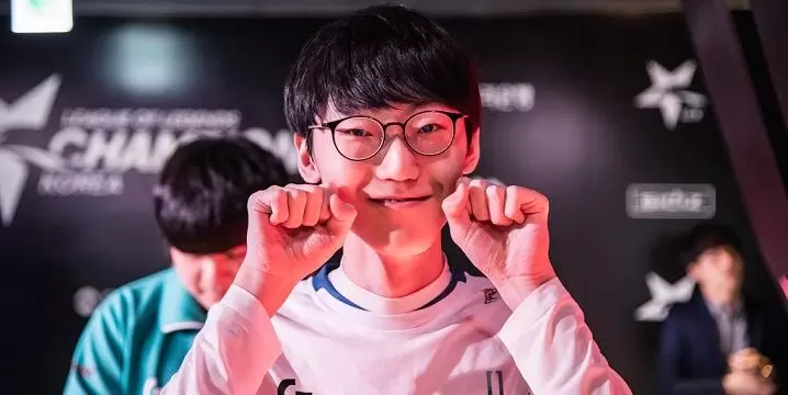 AFS - DAMWON. Прогноз на матч League Of Legends (1 августа 2019 года) AFS - DAMWON. Прогноз на матч League Of Legends (1 августа 2019 года)