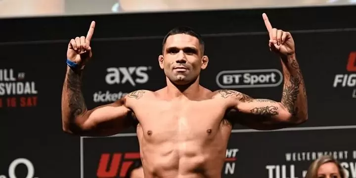 Клаудио Энрике да Сильва — Коул Вильямс. Прогноз на UFC (3 августа 2019 года) Клаудио Энрике да Сильва — Коул Вильямс. Прогноз на UFC (3 августа 2019 года)
