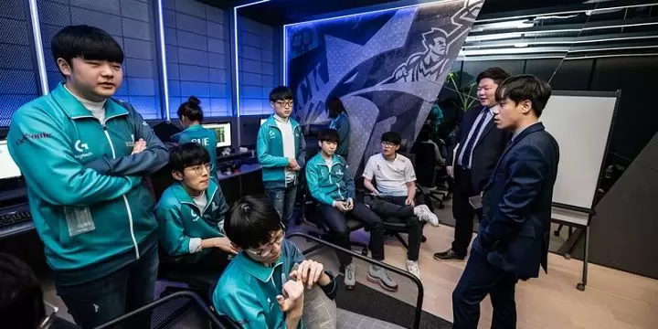 DAMWON Gaming - KT Rolster. Прогноз на матч League of Legends (8 августа 2019 года) DAMWON Gaming - KT Rolster. Прогноз на матч League of Legends (8 августа 2019 года)