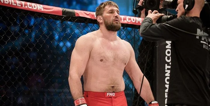 Виталий Минаков — Хави Айяла. Прогноз на Bellator (25 августа 2019 года) | ВсеПроСпорт.ру