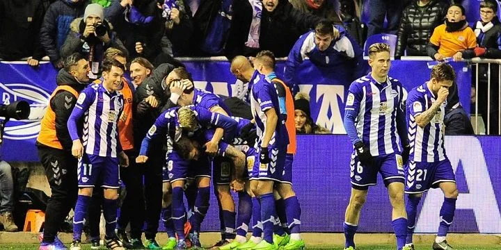 Лас-Пальмас — Депортиво. Прогноз на матч чемпионата Испании (13 октября 2019 года) Лас-Пальмас — Депортиво. Прогноз на матч чемпионата Испании (13 октября 2019 года)
