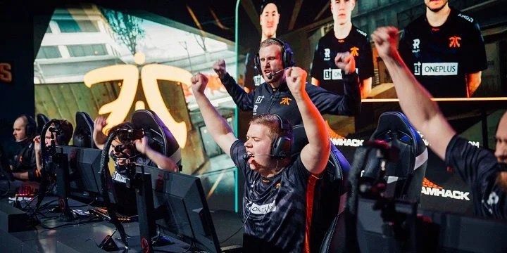 Fnatic — Aristocracy. Прогноз на матч CS:GO (15 октября 2019 года)