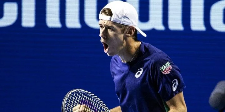 Де Минаур - Циципас. Прогноз на матч ATP Париж (31 октября 2019 года)
Де Минаур - Циципас. Прогноз на матч ATP Париж (31 октября 2019 года)
