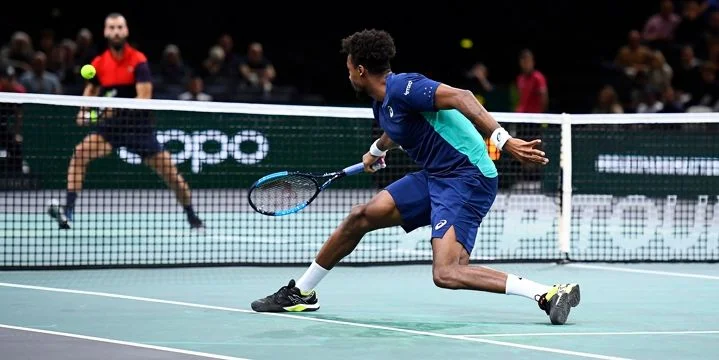 Шаповалов - Монфис. Прогноз на матч ATP Париж (01 ноября 2019 года)
Шаповалов - Монфис. Прогноз на матч ATP Париж (01 ноября 2019 года)
