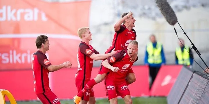 Бранн — Одд. Прогноз (кф. 2,08) на матч чемпионата Норвегии (8 ноября 2019 года) Бранн — Одд. Прогноз (кф. 2,08) на матч чемпионата Норвегии (8 ноября 2019 года)
