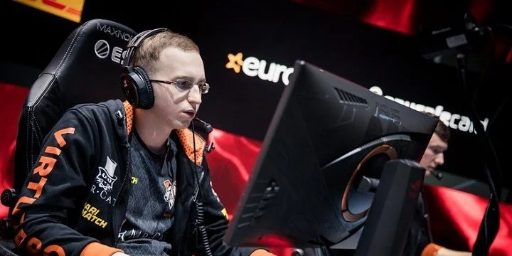 Virtus.pro — Nemiga. Прогноз на матч Dota 2 (10 ноября 2019 года) Virtus.pro — Nemiga. Прогноз на матч Dota 2 (10 ноября 2019 года)