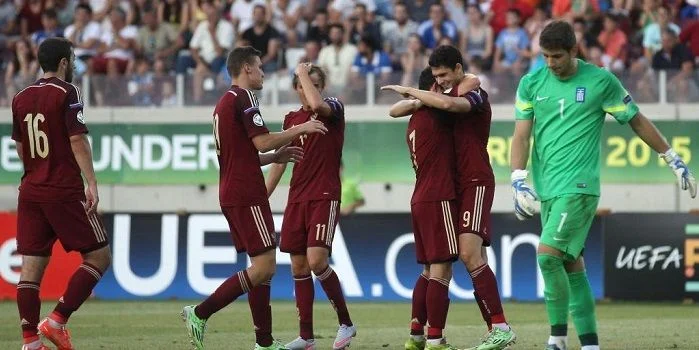 Россия U19 — Косово U19. Прогноз (кф. 2,23) на матч Чемпионата Европы до 19 лет (13 ноября 2019 года) Россия U19 — Косово U19. Прогноз (кф. 2,23) на матч Чемпионата Европы до 19 лет (13 ноября 2019 года)