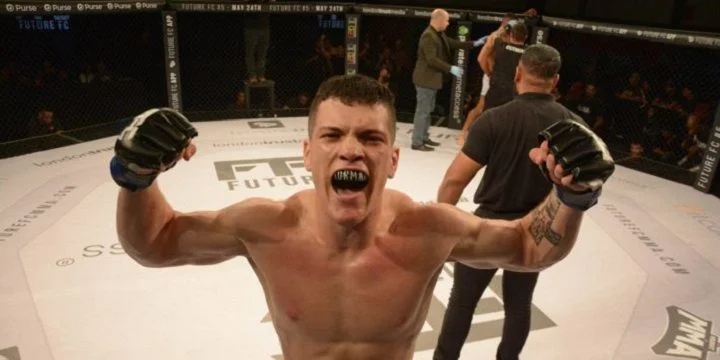 Маркус Перес — Веллингтон Турман. Прогноз на UFC (17 ноября 2019 года) Маркус Перес — Веллингтон Турман. Прогноз на UFC (17 ноября 2019 года)