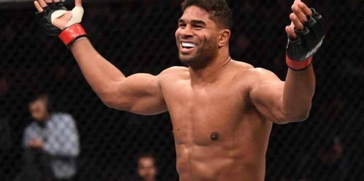 Алистар Оверим — Яир Розенструйк. Прогноз на UFC (8 декабря 2019 года) Алистар Оверим — Яир Розенструйк. Прогноз на UFC (8 декабря 2019 года)
