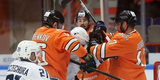 Амур — Автомобилист. Прогноз на матч КХЛ (27 декабря 2019 года) Амур — Автомобилист. Прогноз на матч КХЛ (27 декабря 2019 года)