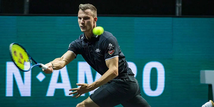 Мартон Фучович - Александр Бублик. Прогноз на матч ATP Марсель (17 февраля 2020 года)
Мартон Фучович - Александр Бублик. Прогноз на матч ATP Марсель (17 февраля 2020 года)